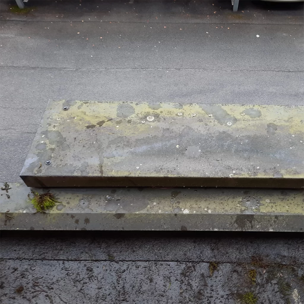 Metallipinta joka on hyvin likainen