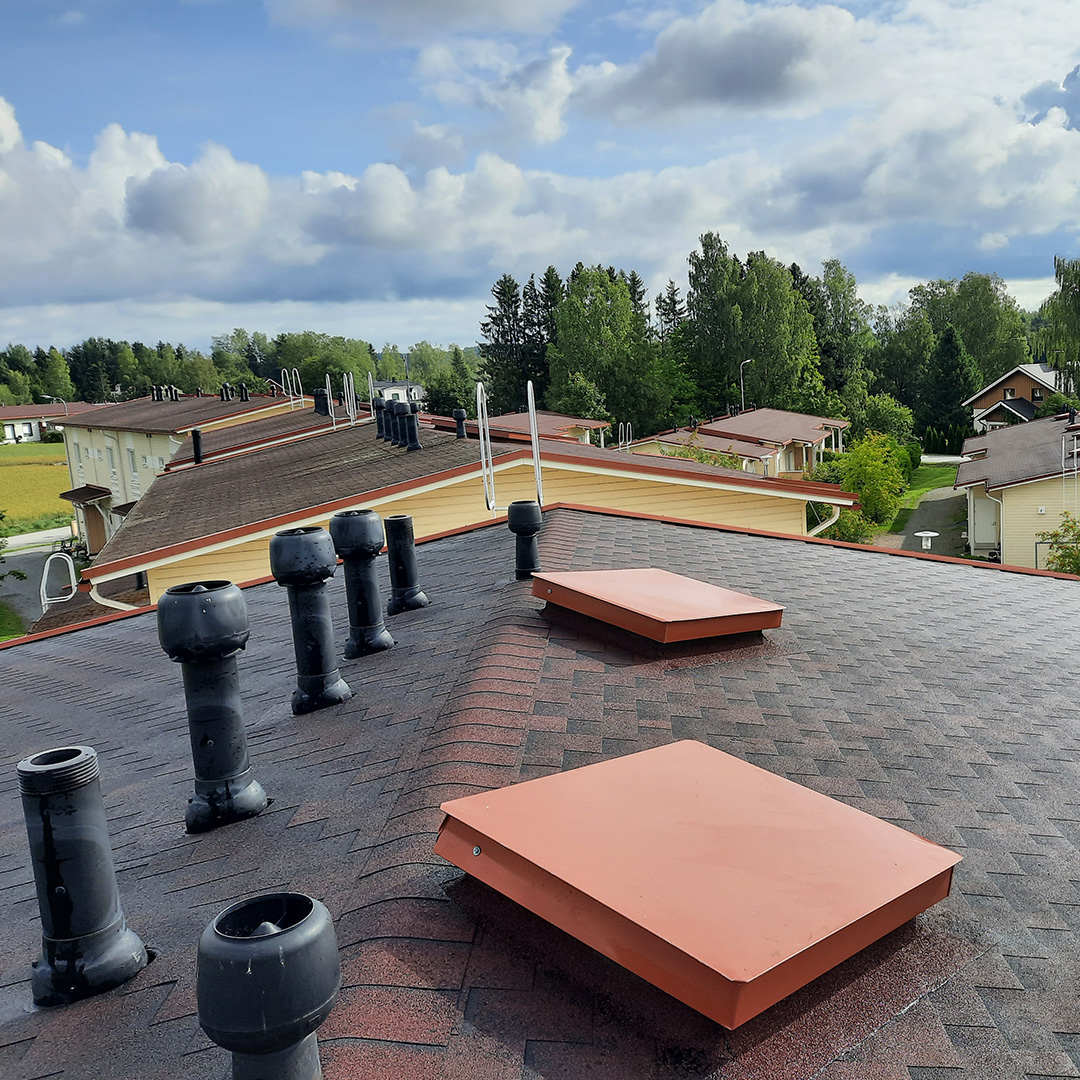 Betoni- ja tiilijulkisivun suojakäsittely alkaa huolellisella tiilipinnan pesulla